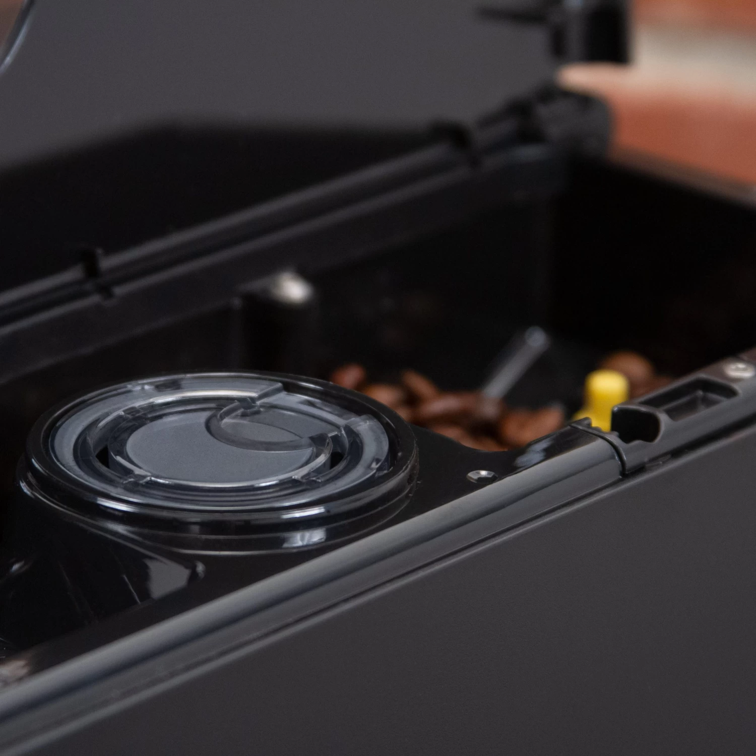 Gaggia Magenta Plus Super-Automatic Espresso Machine 10 Gaggia Magenta Plus Super-Automatic Espresso Machine - Image 10