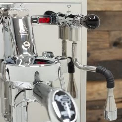 Bezzera Magica PID Espresso Machine With Flow Control -Coffee Gear Shop IMG 8542 01f71079 99ee 4a15 a8c1 b97302577b3c