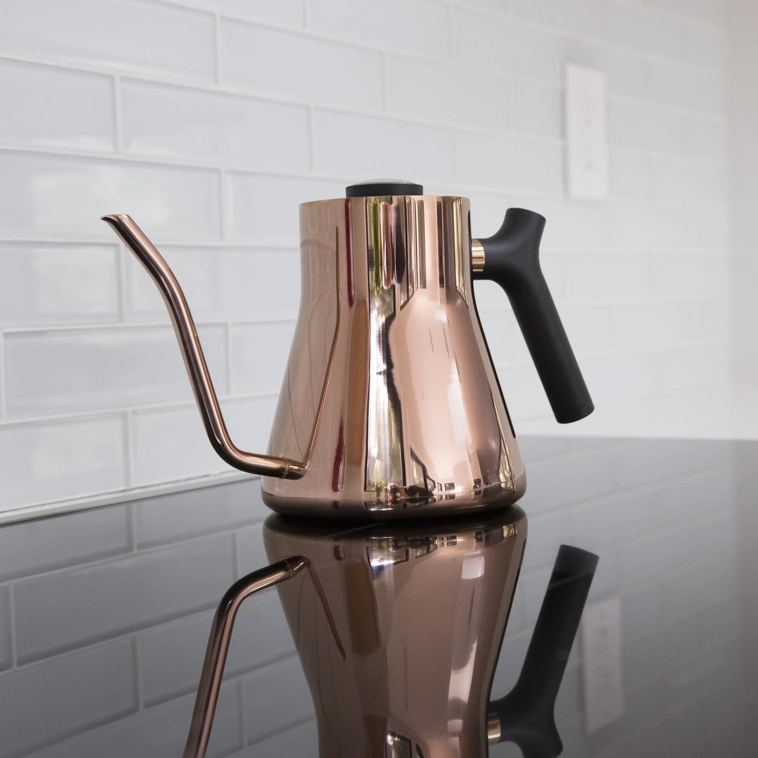 Fellow Stagg 1L Pour-Over Kettle - Polished Copper 3 Fellow Stagg 1L Pour-Over Kettle - Polished Copper - Image 3